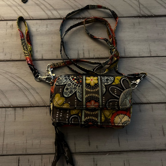 Vera Bradley Crossbody clutch - Picture 1 of 1